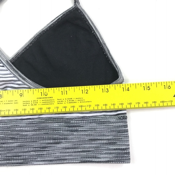 Womens Black White Stripped Sports Bra Sz M N184 - Picture 3 of 4